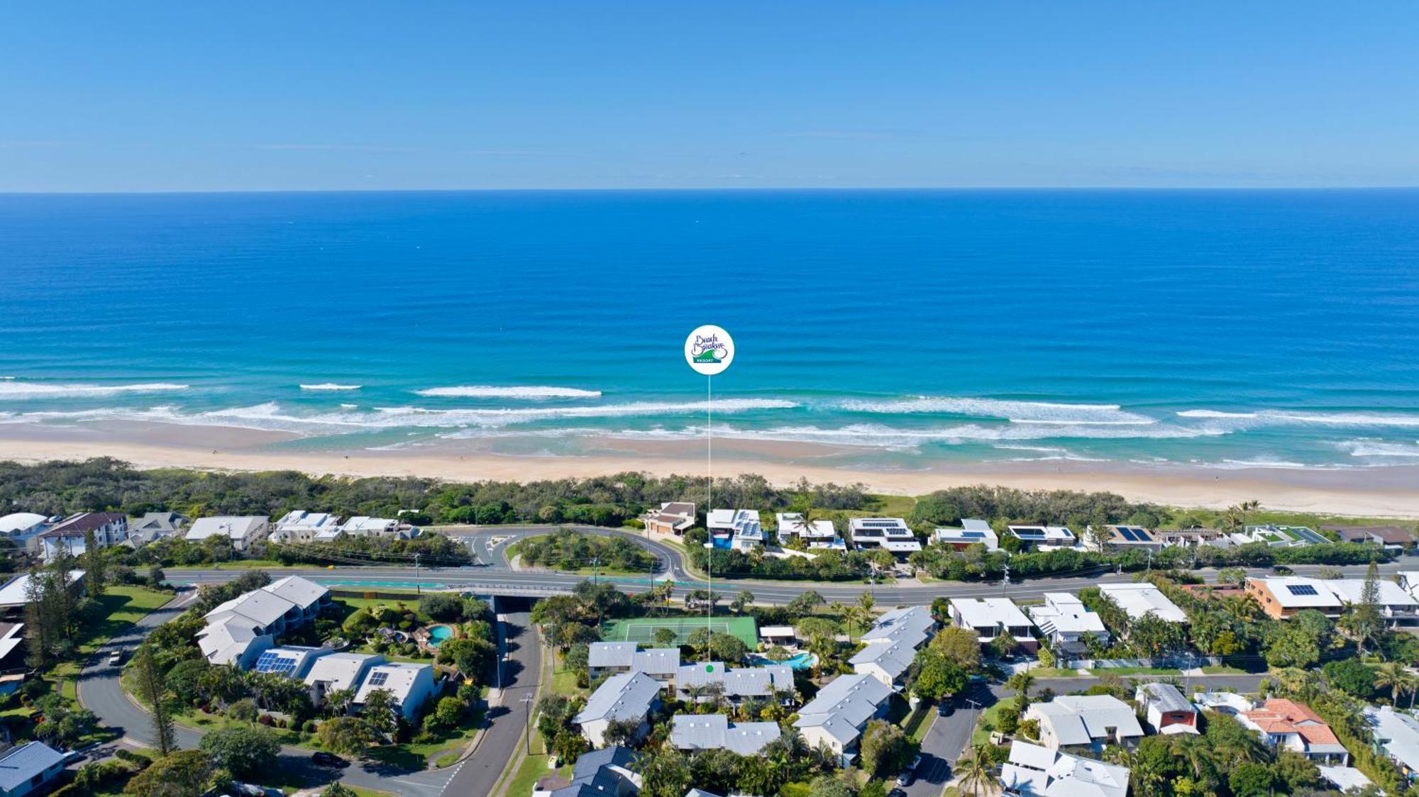 Beach Breakers Resort Sunrise Beach Exterior foto